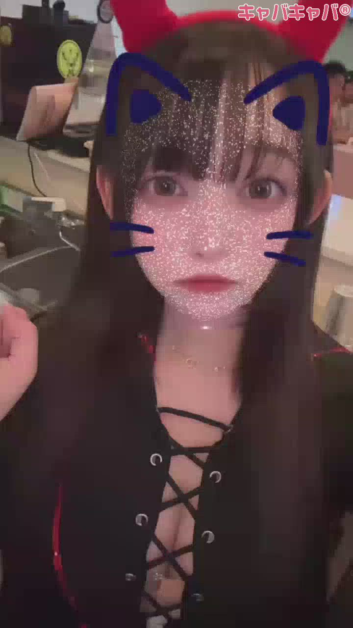 (⃔ *`꒳´ * )⃕⌒)⌒)⌒)⌒)⌒)↝