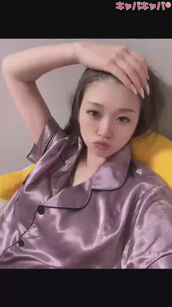 すっぴんとおりまぁす⤴︎早く髪乾かしてねろッ‼️‼️