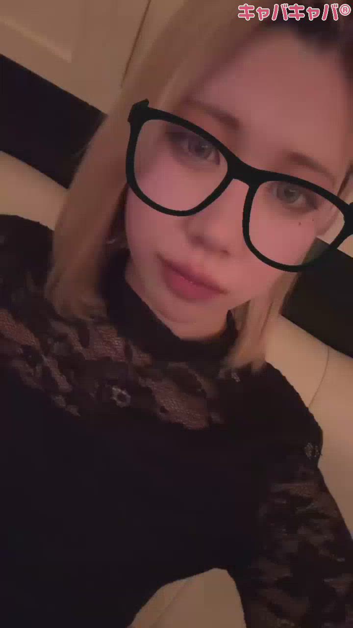 メガネ似合うかな？