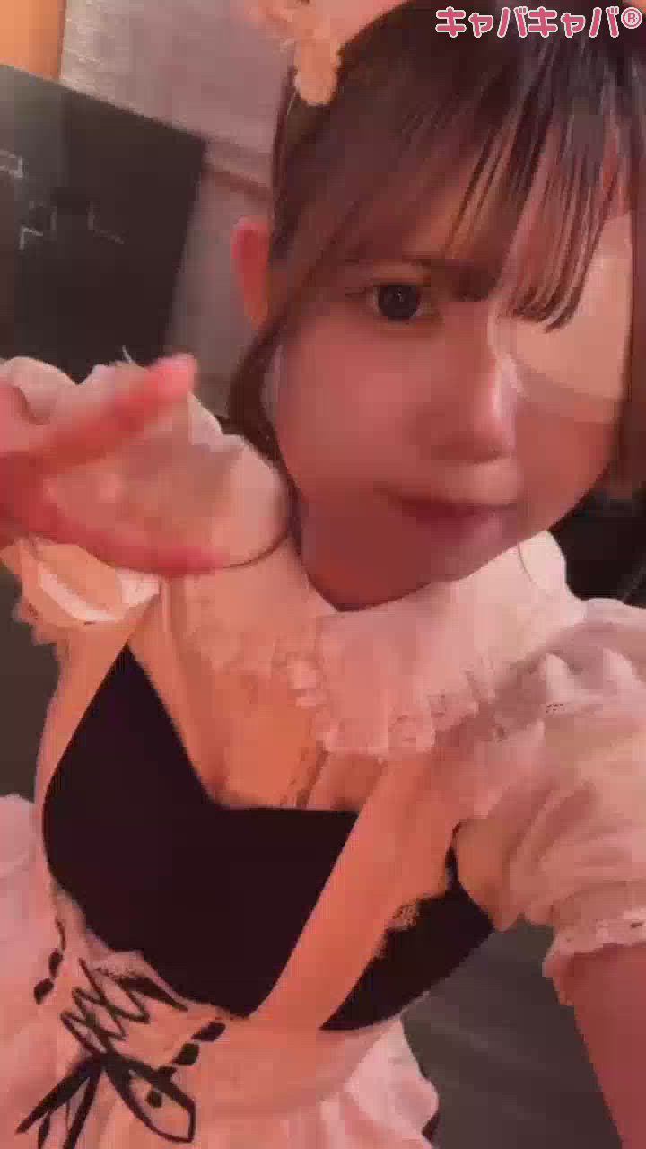 今日いてるよー！まだ眼帯です(´×ω×`)