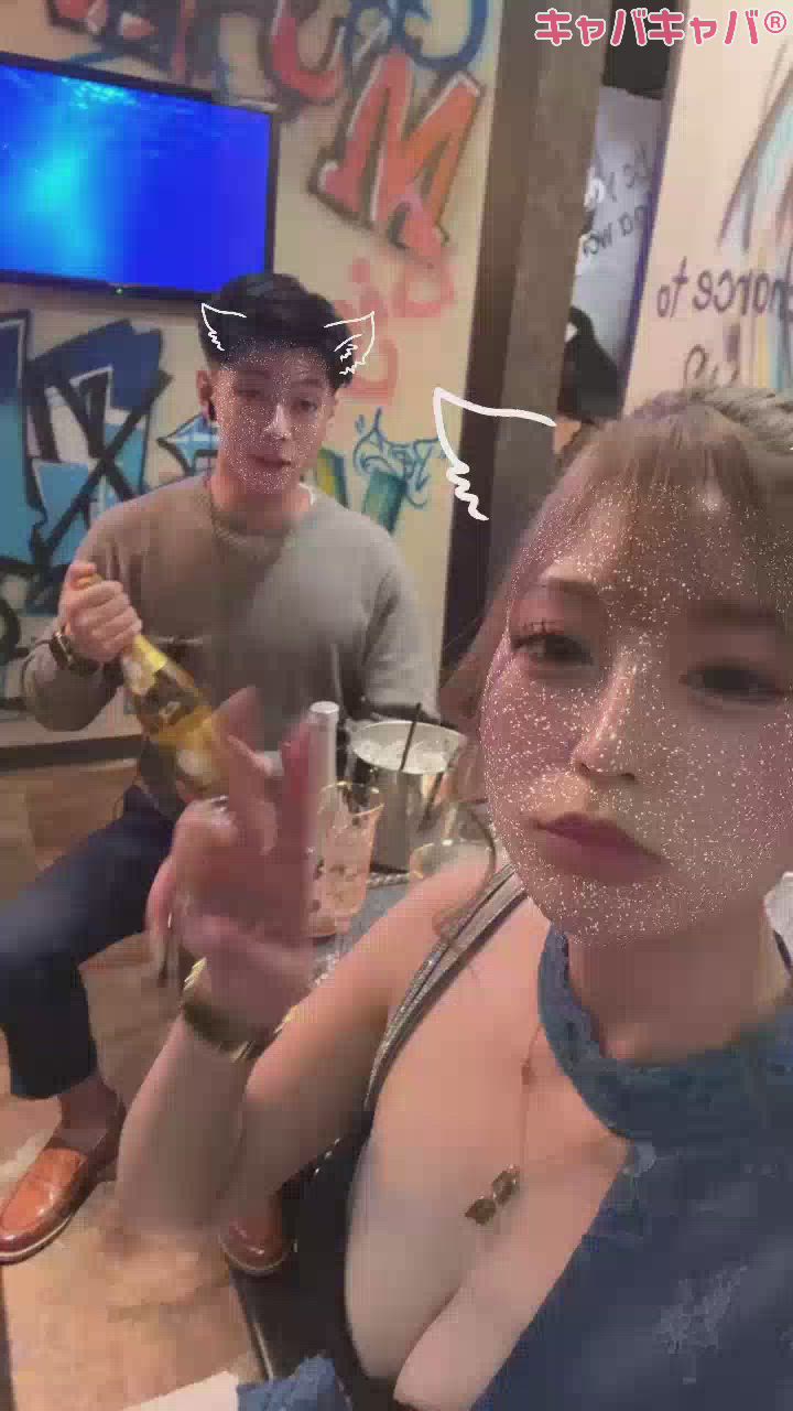 髪伸ばしてる店長👨🏻