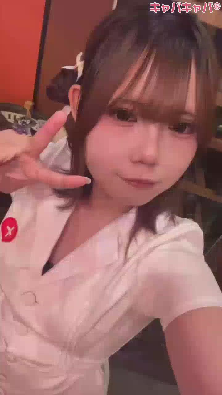 今日は髪型いつもと変えてみた～∩^ω^∩