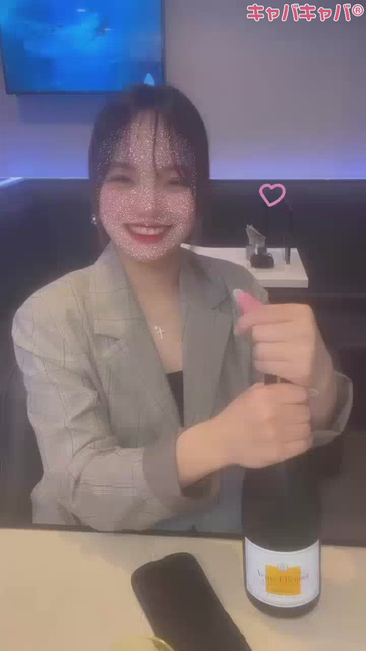 月一シャンパンお兄さん