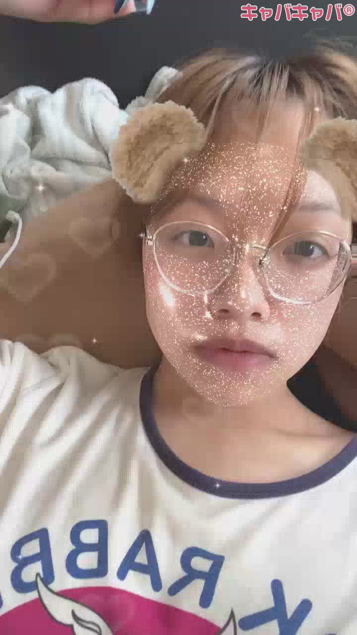 寝起き髪大爆発二重幅死亡