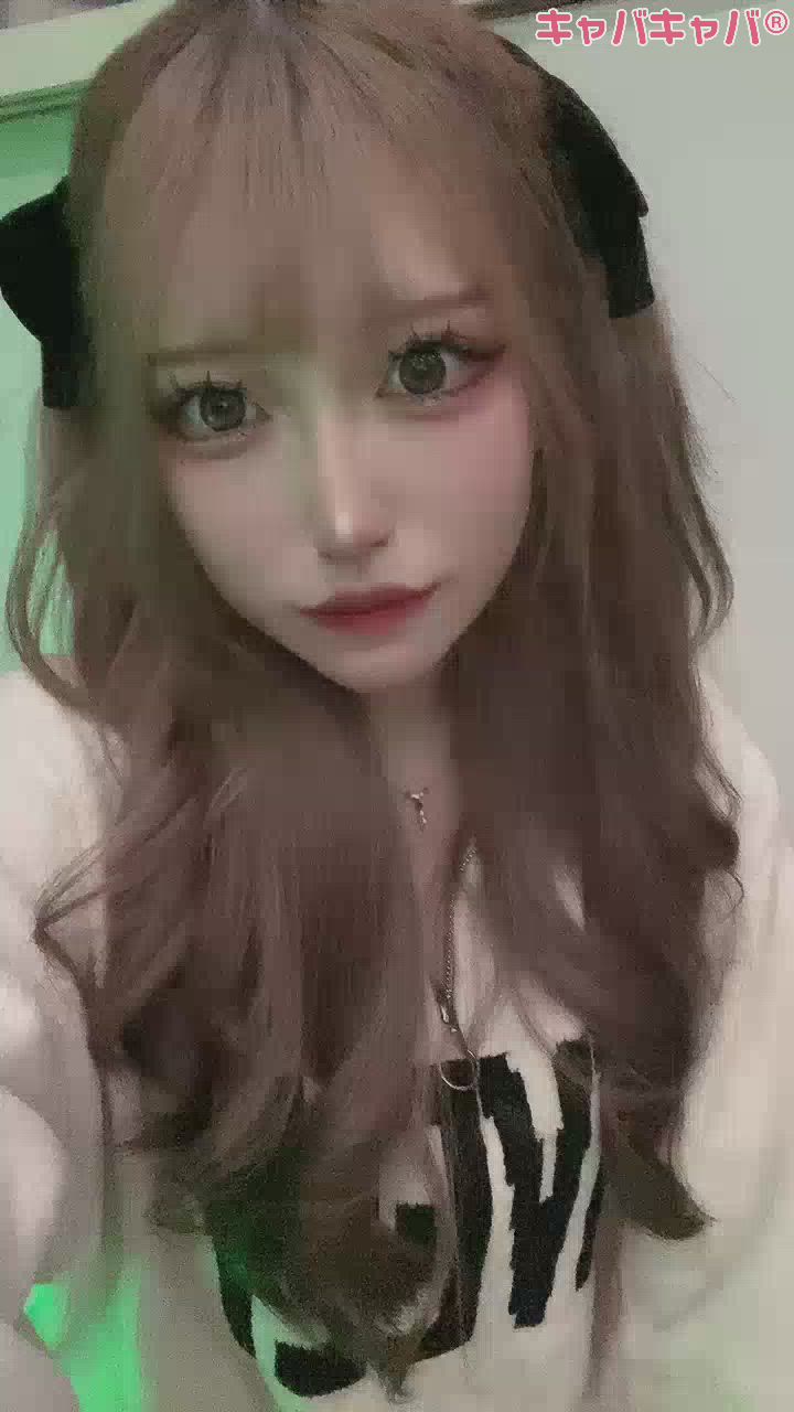 ⊂二二二（　＾ω＾）二⊃フ゛ーン