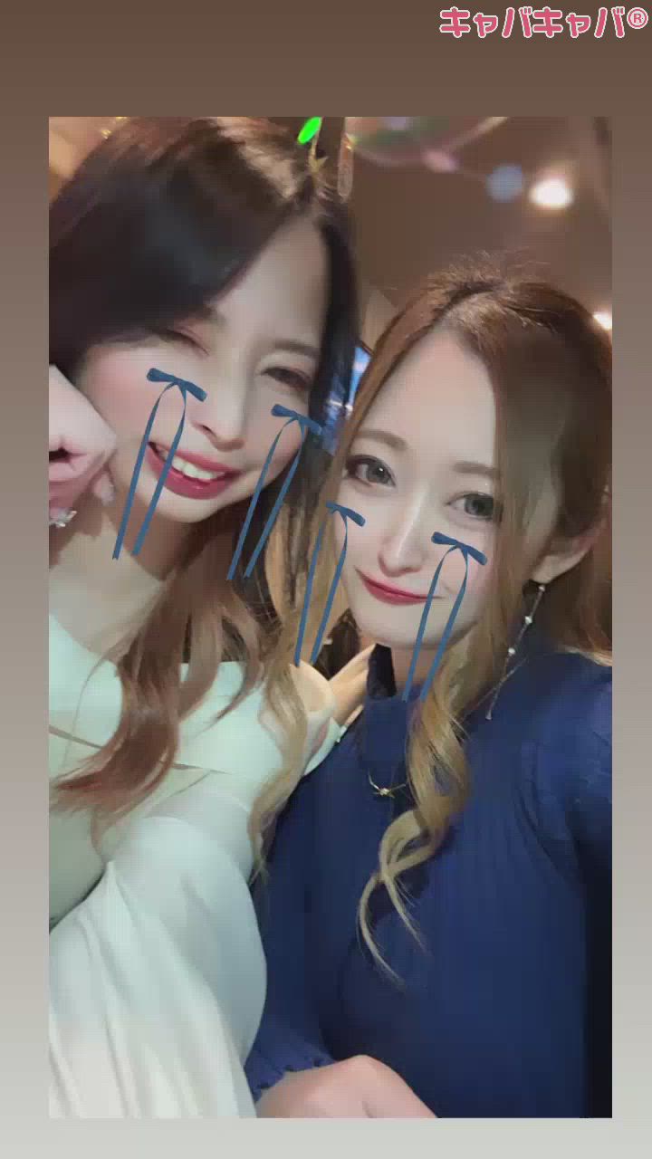 👱🏼‍♀️💛